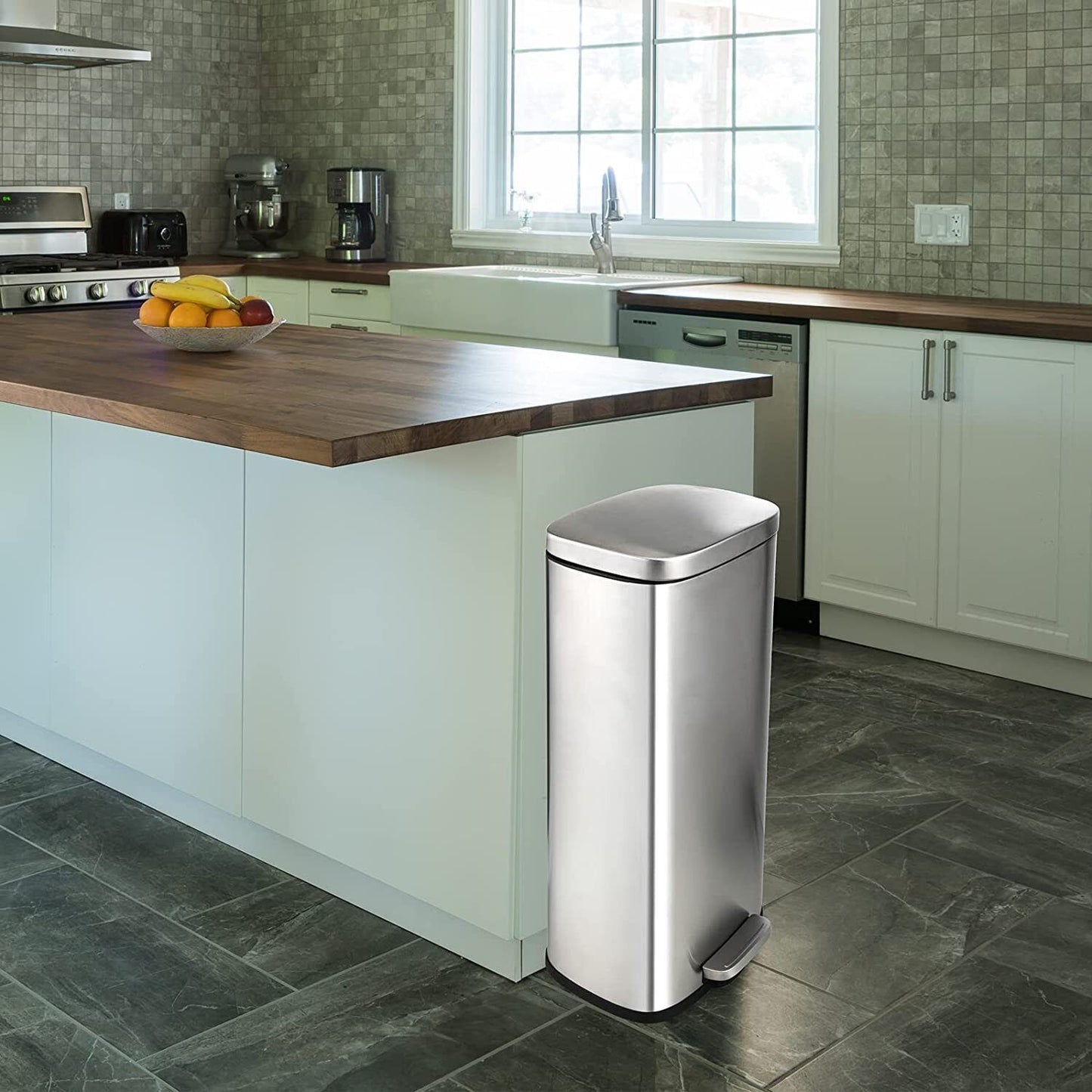 Arlopu 8 Gallon Stainless Steel Trash Can with Lid, Rectangular Kitchen Garbage Can, Silver
